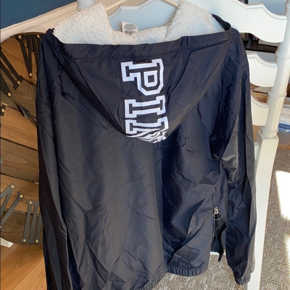 Jacket - Picture 2 of 4
